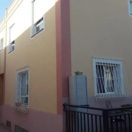 Av. San Borondon * Costa Adeje (Tenerife)
